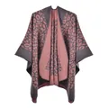 Detail shot of the knitted leopard print shawl with delicate edge stitching - Grey Pink Leopard