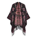 Châle bohème tricoté à motifs géométriques en noir et bordeaux avec franges - Rhombus Triangle Black Burgundy