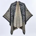 Retro paisley pattern shawl cloak for women in black and gold jacquard knit fabric - Black Camel Paisley Pattern / 130x150cm