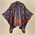 Navy blue bohemian knit shawl with floral paisley patterns and geometric borders - 130x150cm / Renaissance