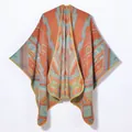 Dicker geometrischer Strickschal mit Boho-Jacquardmuster und gelber Overlock-Stickerei - Orange Geometrisch
