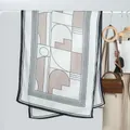 Écharpe longue en soie à imprimé géométrique élégant avec motifs abstraits minimalistes - Style à Carreaux Simple