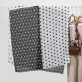 Écharpe légère femme noir et blanc avec motifs à pois, cœurs et étoiles de style - Style Mi-Long / Noir & Blanc