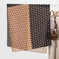 Écharpe élégante à pois et motifs cœurs suspendue avec accessoires de mode - Style Mi-Long / Noir Camel