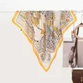 Elegante foulard in seta con bordo giallo, stampa tropicale e zebra per l'estate - Leopardo Giungla Giallo / 70x70cm