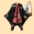 Double-sided knitted shawl cape with Scottish Terrier pattern in red and black - Black Red