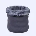 Écharpe tube tricotée gris foncé avec doublure polaire pour la chaleur d'hiver - Gris clair