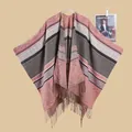Scialle bohémien in maglia con motivi floreali, strisce e nappe per viaggi da donna - Grigio Rosa (Floreale Retrò)