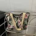 Grand sac cabas ethnique avec tissage jacquard floral rose et anses en coton beige - Floral Frais (Style 1)