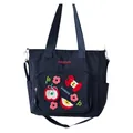 Détail du sac cabas bleu marine avec broderie pomme et bandoulière réglable pratique - Bleu marine