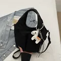 Sac cabas minimaliste en toile noire avec poches et pendentif petit poney blanc - Avec Pendentif / Noir