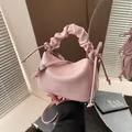 Sac à main rose plissé avec cordon de serrage et bandoulière amovible pour femme - Rose