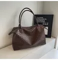 Bolso tote grande de cuero trenzado marrón oscuro con diseño Intrecciato - Marrón