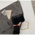 Mini sac bandoulière noir avec chaîne dorée et panneaux en cuir mélangé pour femme - Noir Petit