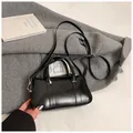 Sac bandoulière chic en cuir ciré noir avec doubles poignées et bandoulière longue - Noir sans Pendentif