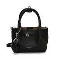Sac fourre-tout noir en cuir litchi avec doubles poignées et fermoir métallique sur fond blanc - Style de base / Noir