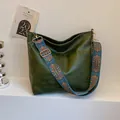 Sac fourre-tout vintage vert foncé avec une bandoulière tissée jacquard ethnique - Vert