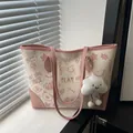 Borsa tote graffiti rosa e bianca con ciondolo a nuvola e stampe artistiche streetwear - Con Ciondolo / Rosa