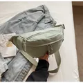 Sac banane en velours côtelé vert clair avec sangle réglable au style décontracté - Sans pendentif / Vert