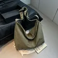 Bolso tote de lona verde oliva con correa de hombro ajustable para un estilo casual - Verde