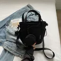 Bolso bandolera informal de nailon negro con mini estuche extraíble y correa - Negro