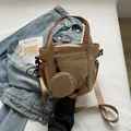 Bolso tote de nailon caqui con monedero redondo desmontable y correa ajustable - Caqui