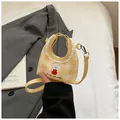 Mini borsa a quadretti gialli con ricamo cucciolo e raffinati bordi in pizzo bianco - Giallo