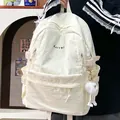 Grote witte nylon schoolrugzak met KBAITO-borduurwerk en schattige pluche monsterhanger - Wit Met Hanger
