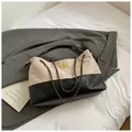 Bolso de hombro vintage de tweed beige y cuero negro con diseño acolchado y cadena - Negro