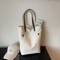 Bolso tote de lona blanco roto con asas de cuero marrón y bolsillo frontal - Blanco Roto