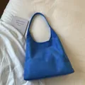Vintage-Tragetasche aus Wildleder in Klein-Blau für Alltag und Büro, minimalistisch - Blau