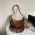 Bruine suède crossbody tas met elegante franjes en boho-kralen details - Bruin