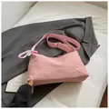 Sac messager rose imperméable en nylon avec bandoulière réglable et broderie de cœur - Rose Sans Pendentif