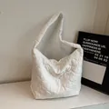 Minimalist white quilted heart pattern tote bag with large capacity for women - Off White