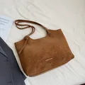 Brown large vintage tote bag with matte texture and shoulder straps for daily commuting - Without Pendant / Brown