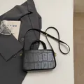 Bolso de mano negro con textura de cocodrilo y correa de hombro ajustable de moda - Sin colgante / Negro