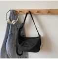Sac fourre-tout noir en daim à bandoulière réglable avec logo Banatu & bag imprimé - Noir sans Pendentif
