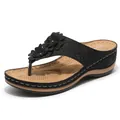 Women's black platform thong sandals with floral decorations and stitching - EU 37 / Black