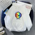 Felpa bianca con cappuccio, stampa smiley arcobaleno e comoda tasca a marsupio - S / Bianco