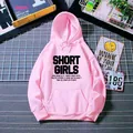 Sweat à capuche rose clair avec imprimé SHORT GIRLS noir et poche kangourou frontale - S / Rose vif