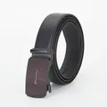 Cintura in pelle nera da uomo con fibbia automatica in metallo e trama in carbonio - 105cm / Fibbia Automatica in Carbonio (ZD514-HB)