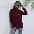 Jersey de cuello alto granate para mujer con tejido de ochos y corte holgado - S / Burdeos