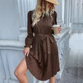 Braunes Langarm-Plissee-Kleid mit Leopardenmuster, Taillenband und Rundhals - S / Kaffeebraun