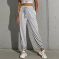 Damen Jogginghose mit hoher Taille in Hellgrau, Kordelzug und elastischen Bündchen - S / Hellgrau