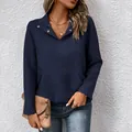 Donkerblauw gewatteerd damessweatshirt met opstaande kraag met knopen en kangoeroezak - Marineblauw