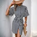 Vestido camisero de rayas con cinturón y botones para mujer, estilo veraniego elegante - S / Azul Marino