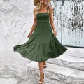 Vestido midi verde oliva a capas con corpiño elástico y tirantes finos de verano - S / Verde