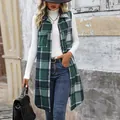 Gros plan du gilet à carreaux vert vintage montrant le tweed et les détails des boutons - S / Vert