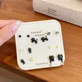 Set di 7 paia di orecchini a lobo a tema gatto in bianco e nero assortiti - Stile Stella a Quattro Punte e Gatto Nero (HMS3)