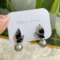 Elegant 925 silver earrings with black irregular stone texture and grey pearl drops - Black Crystal Leaf Pearl Drop